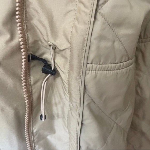 L.L. Bean Women's Tan Raincoat Sz S H2OFF Removable Lining - Picture 8 of 16